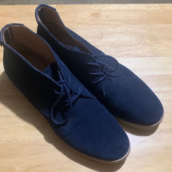 Navy blue men’s desert boot/ chukka boot. Suede. Size 10 - Picture 1 of 5